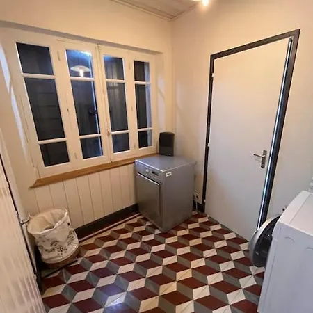 Casa vacanze Maison Avec Terrasse Et Piscine Sur Grand Terrain Laroque-Timbaut