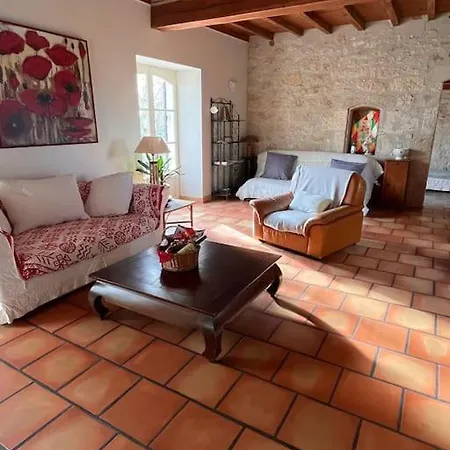 Casa vacanze Maison Avec Terrasse Et Piscine Sur Grand Terrain Laroque-Timbaut