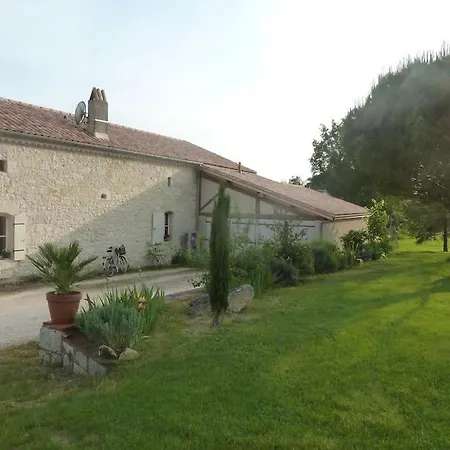 Casa vacanze Maison Avec Terrasse Et Piscine Sur Grand Terrain Laroque-Timbaut