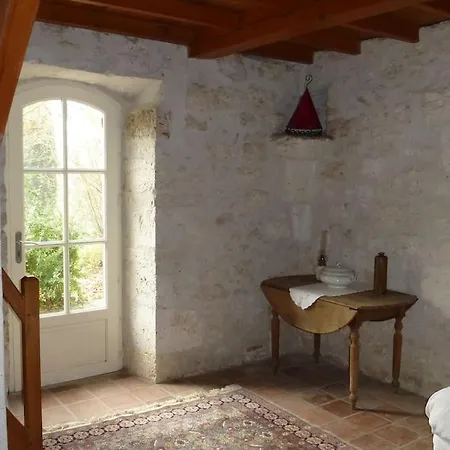 Casa vacanze Maison Avec Terrasse Et Piscine Sur Grand Terrain Laroque-Timbaut